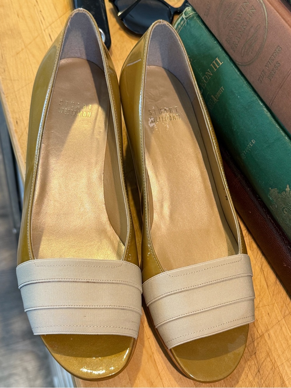 Stuart Weitzman Olive Patent Flats with Cream Toe Band